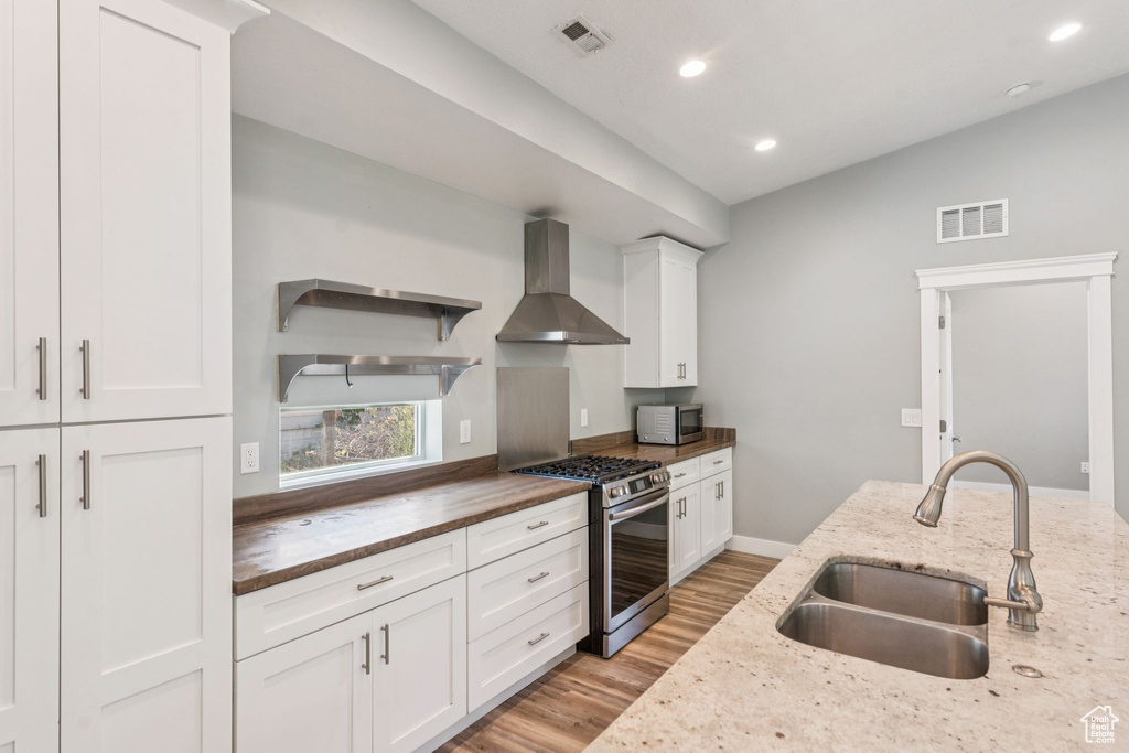 560 S MONTGOMERY ST Salt Lake City, UT 84104