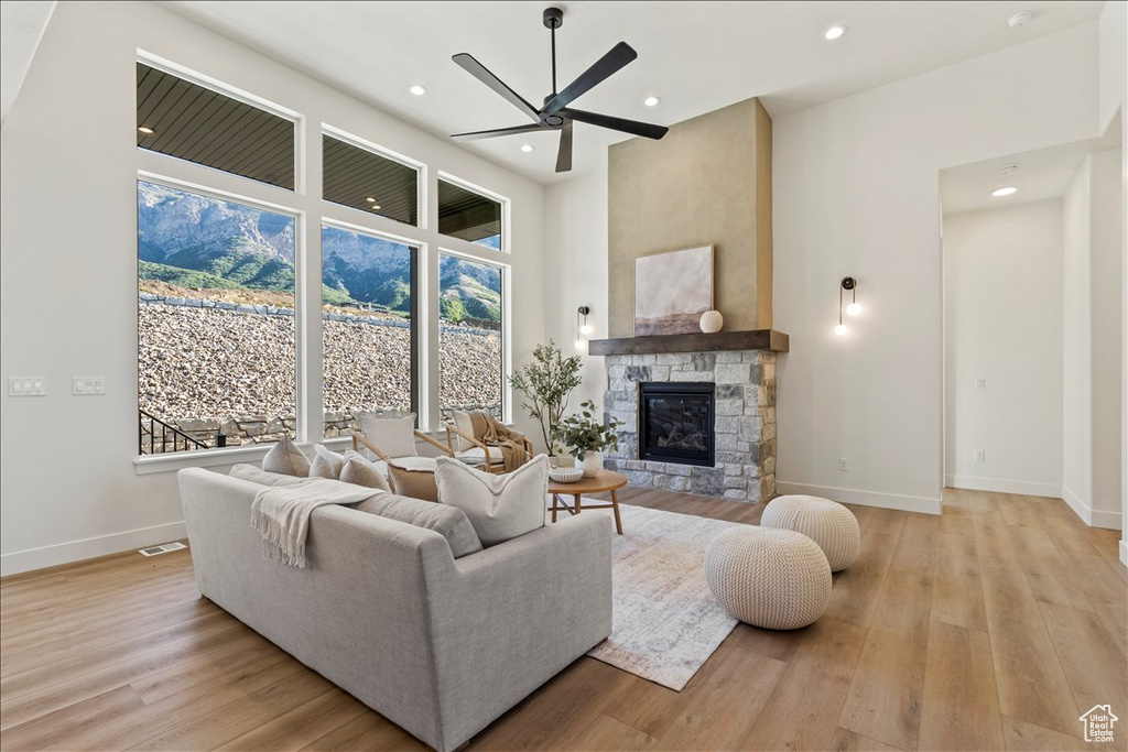 Photo 5 for MLS #2102039 at 620 E Mountain Rd