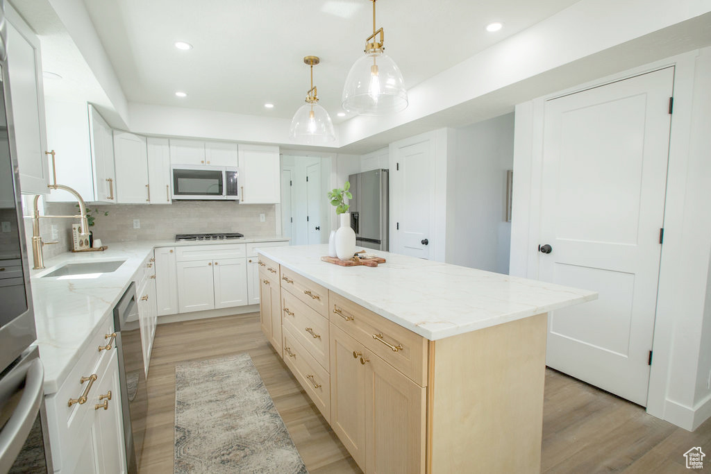 9957 S 2270 E Sandy, UT 84092