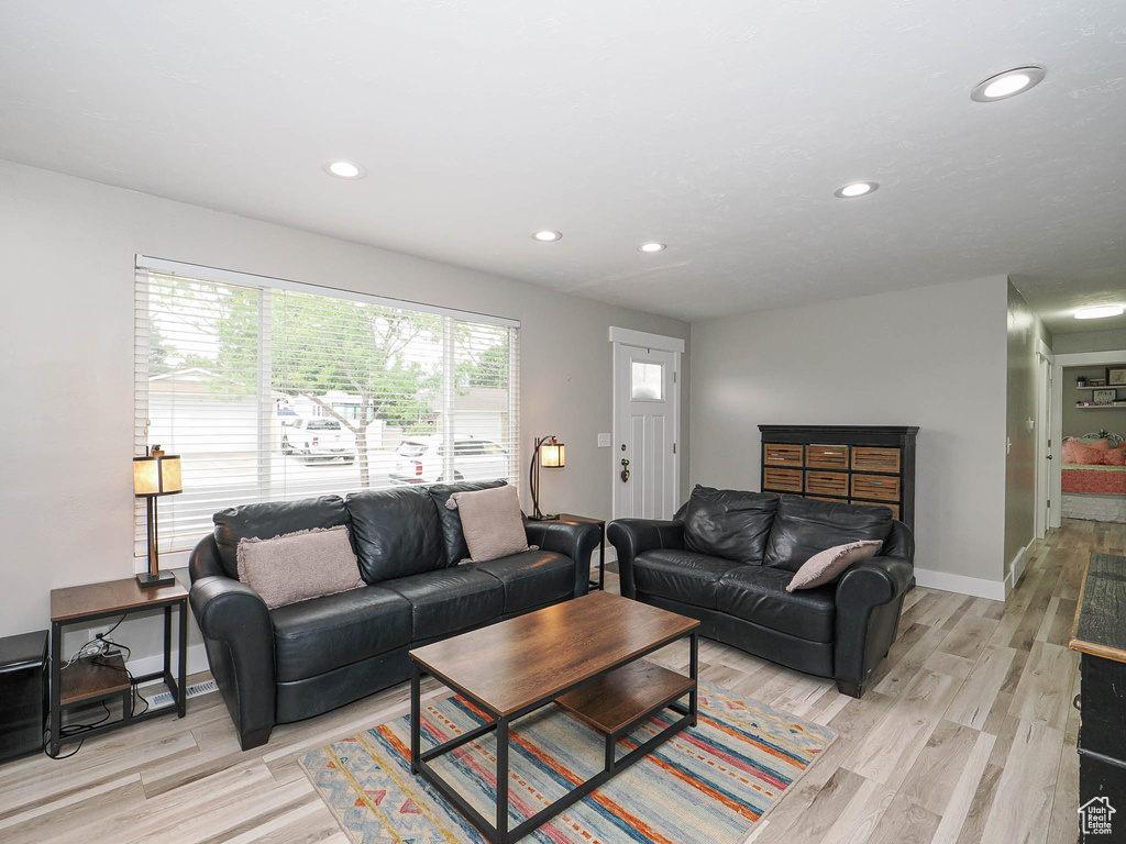 1420 E LONGDALE DR Sandy, UT 84092