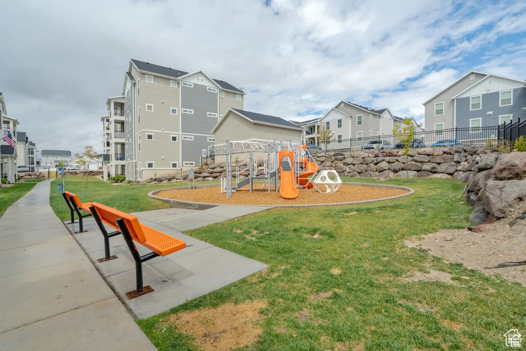 1834 W NEWCASTLE LN #E204 Saratoga Springs, UT 84045