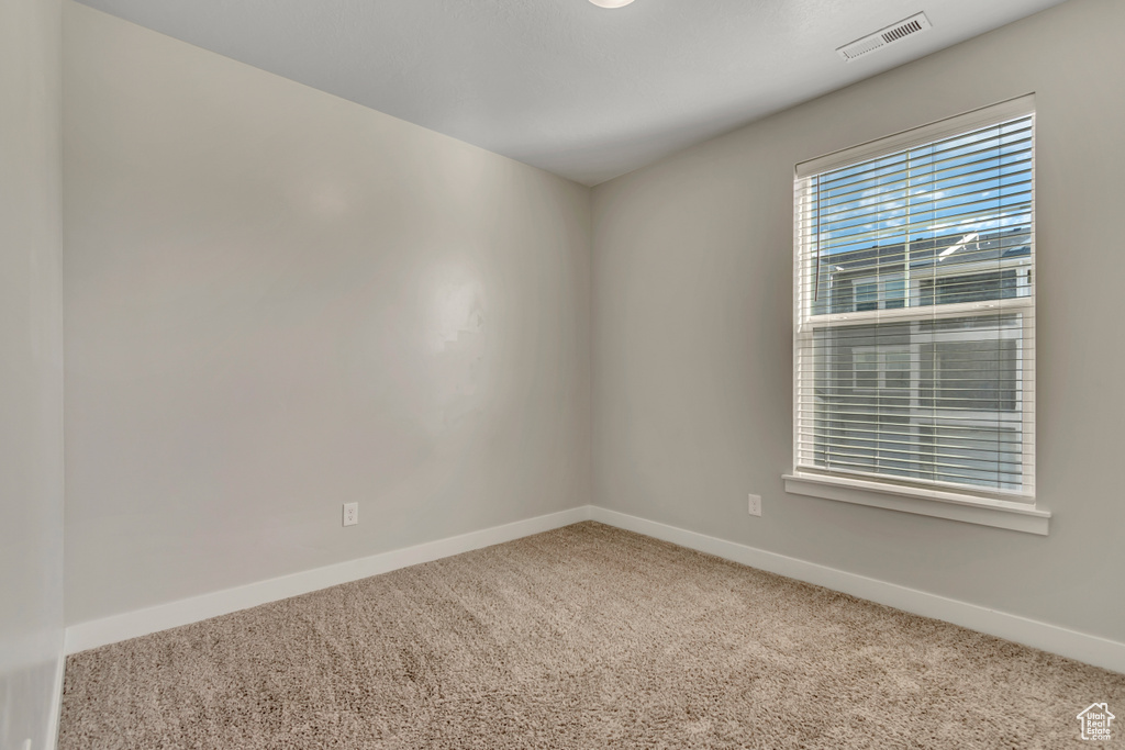 Photo 14 for MLS #2102059 at 1834 W Newcastle Ln #E204