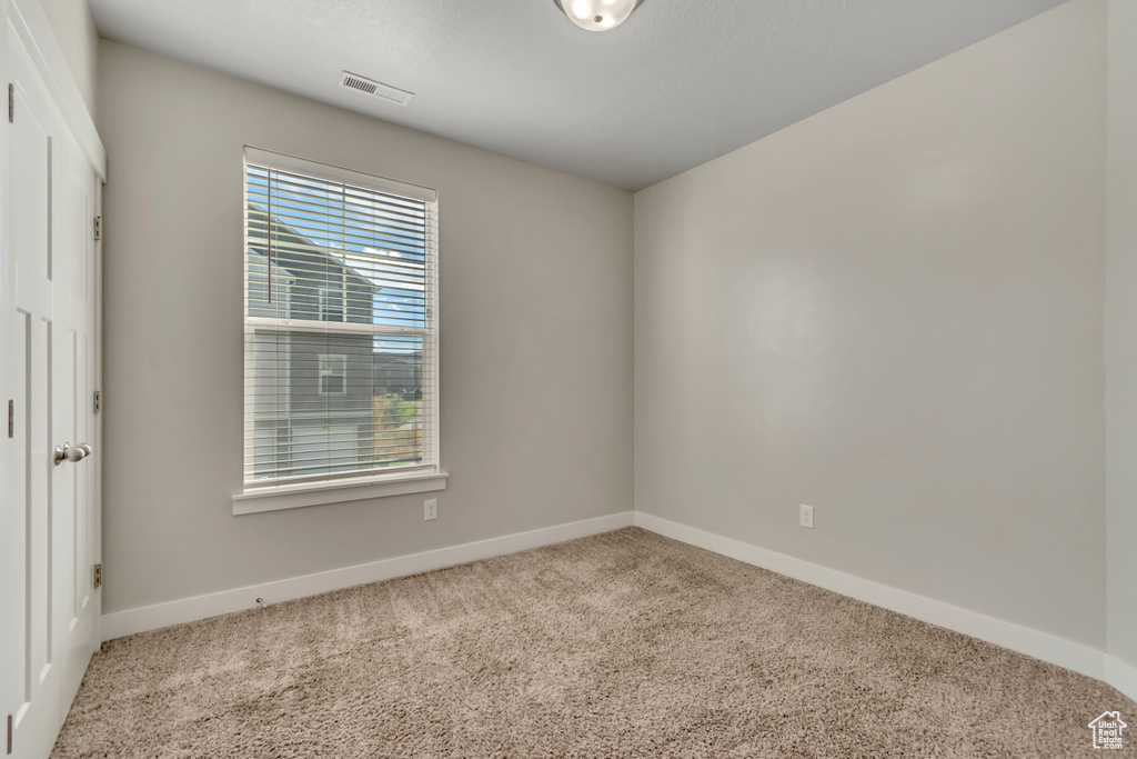 Photo 17 for MLS #2102059 at 1834 W Newcastle Ln #E204