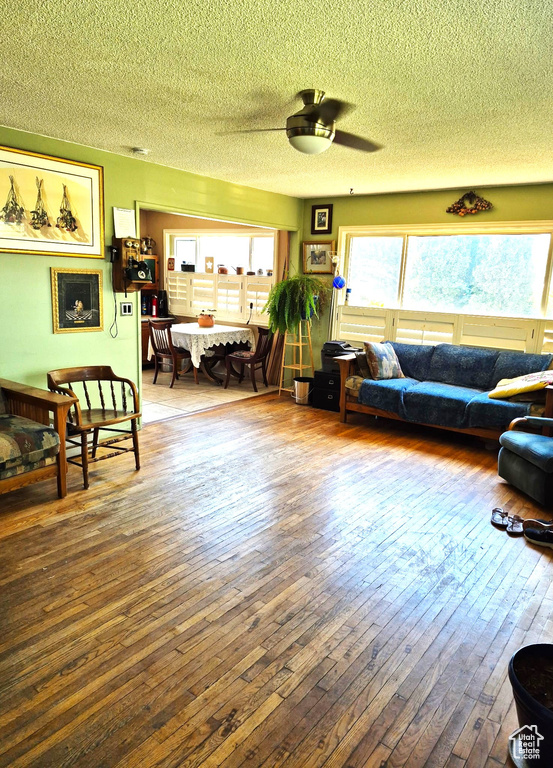 1689 S LAKEWOOD DR Orem, UT 84058