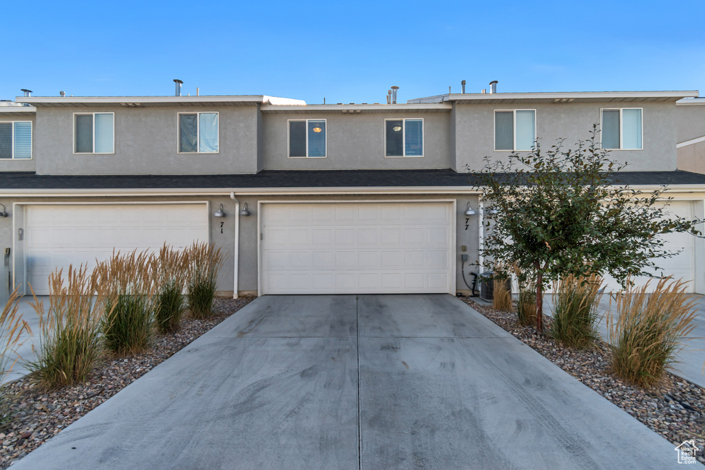 77 N VOYAGER LN Saratoga Springs, UT 84045