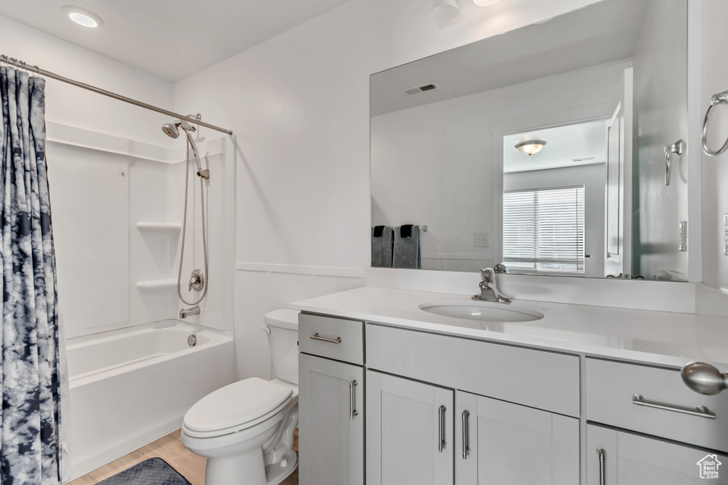 77 N VOYAGER LN Saratoga Springs, UT 84045
