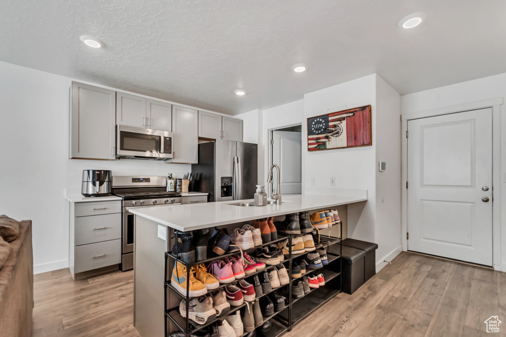 77 N VOYAGER LN Saratoga Springs, UT 84045