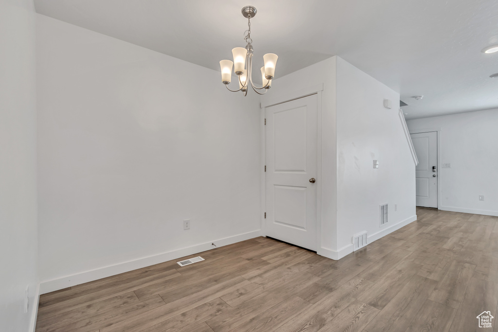 Photo 14 for MLS #2102068 at 77 N Voyager Ln