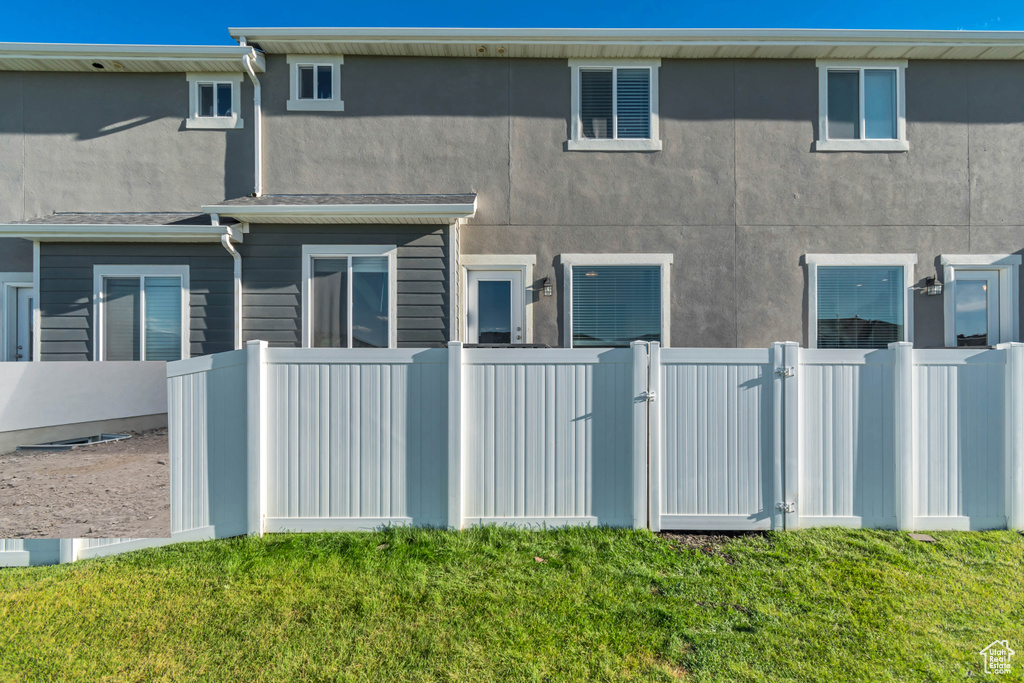 4805 E LAKE CORNER DR Eagle Mountain, UT 84005