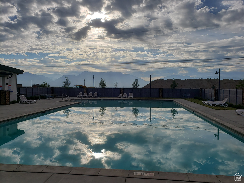 4805 E LAKE CORNER DR Eagle Mountain, UT 84005