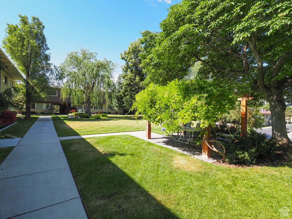 1182 E 2700 S #V176 Salt Lake City, UT 84106