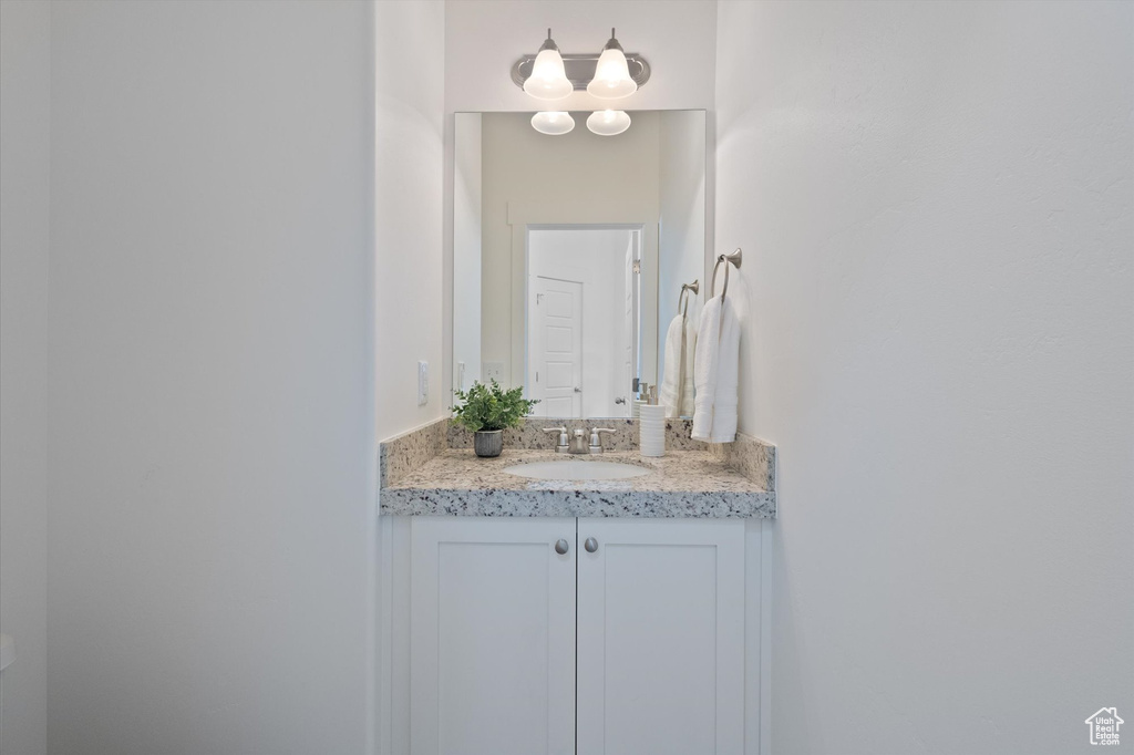 7564 N HUTCH LN Eagle Mountain, UT 84005