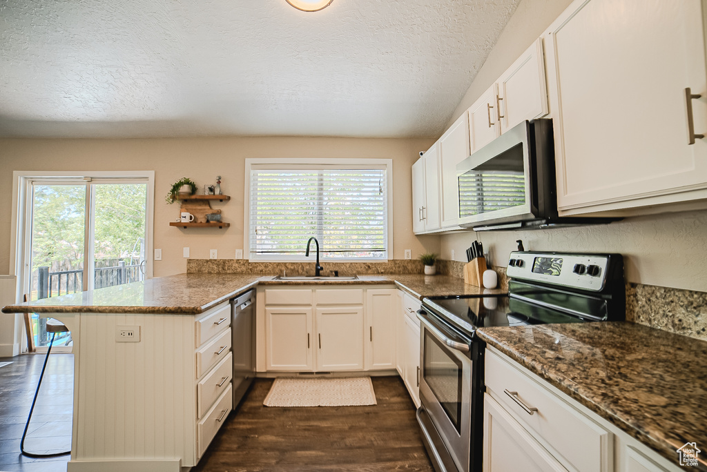 4962 W WINTER HILL LN West Jordan, UT 84081