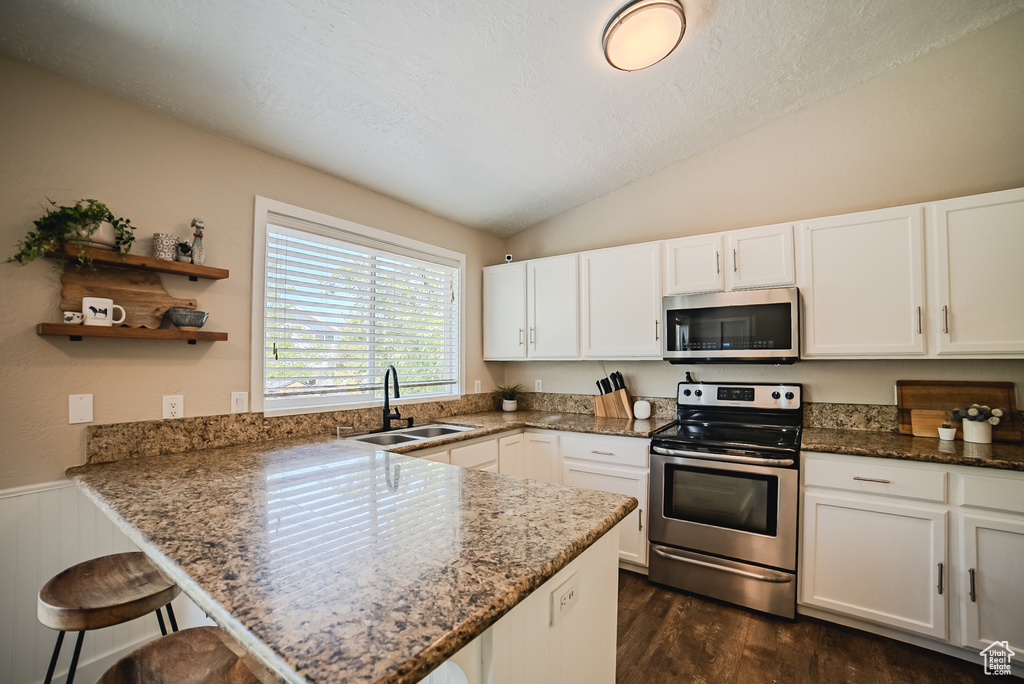 4962 W WINTER HILL LN West Jordan, UT 84081