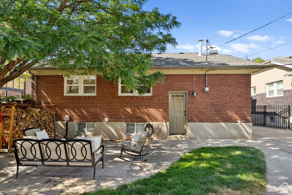 1632 E HARVARD AVE Salt Lake City, UT 84105