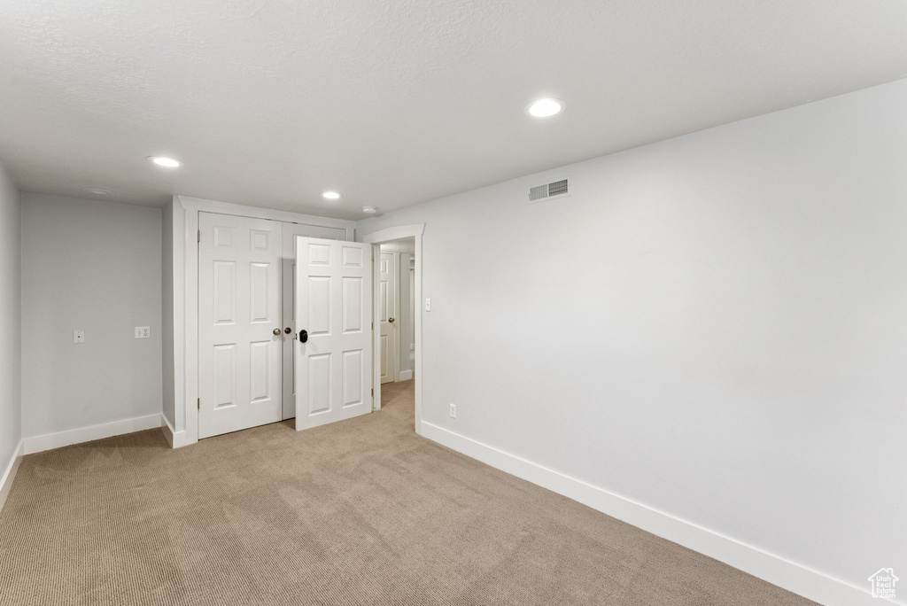 1632 E HARVARD AVE Salt Lake City, UT 84105