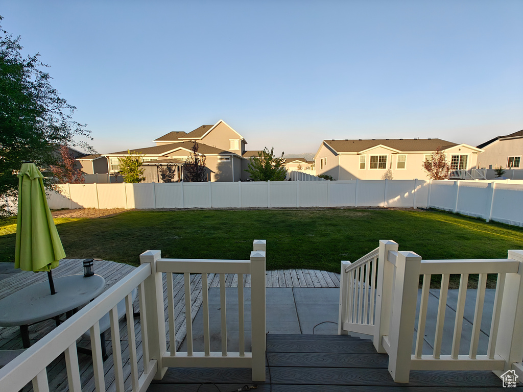 2444 N STANLEY CRANE DR Clinton, UT 84015