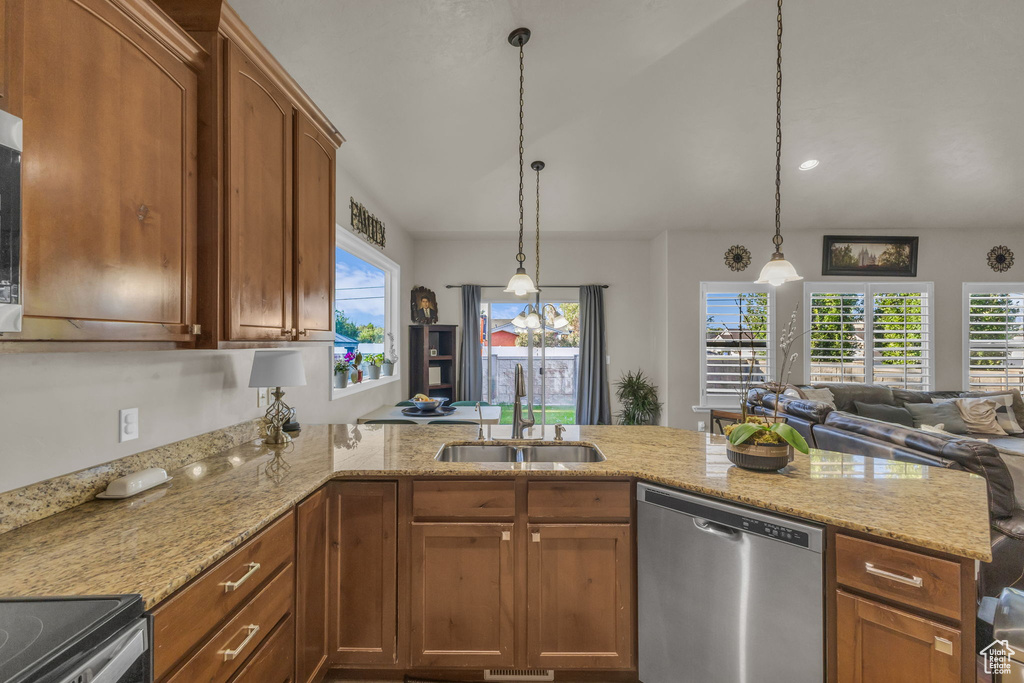 3428 W CHATEL DR Riverton, UT 84065