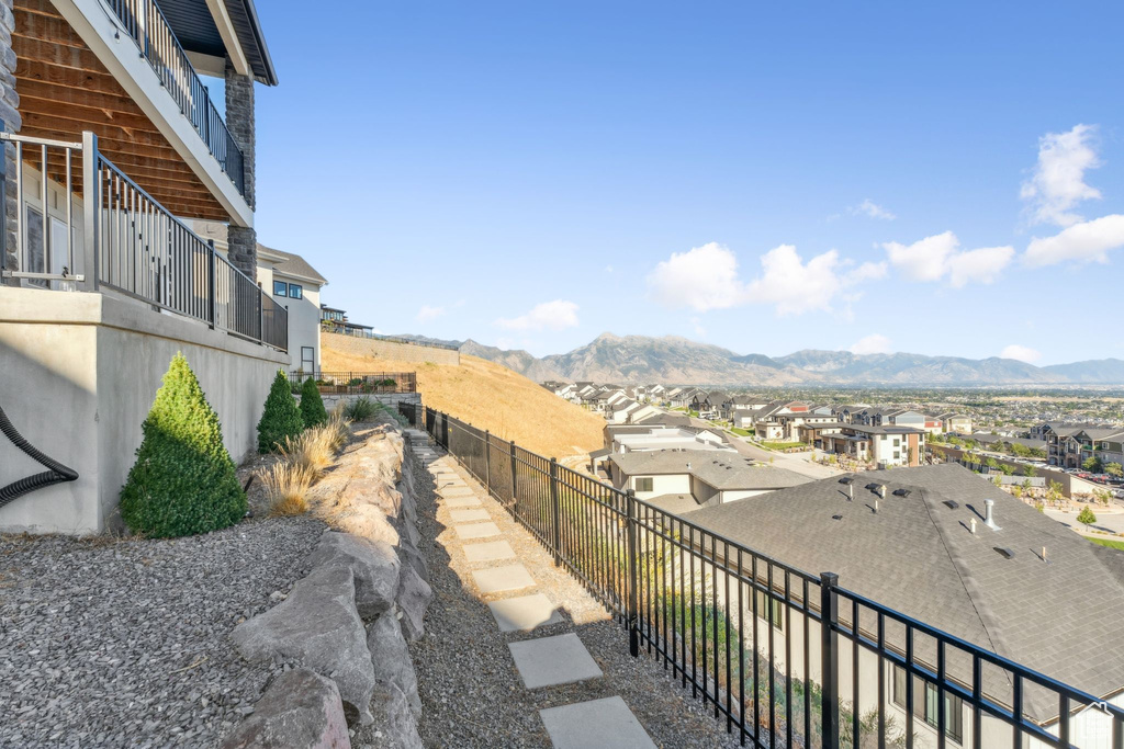 4374 N SUMMER VIEW DR Lehi, UT 84048