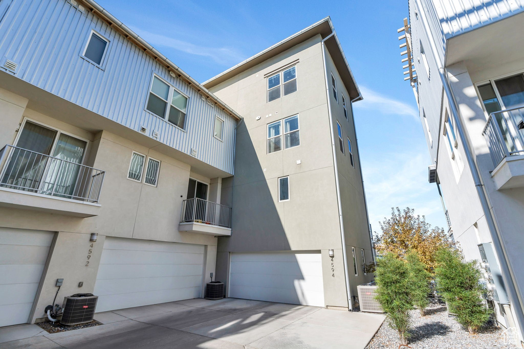 4594 W DAYBREAK RIM WAY South Jordan, UT 84009