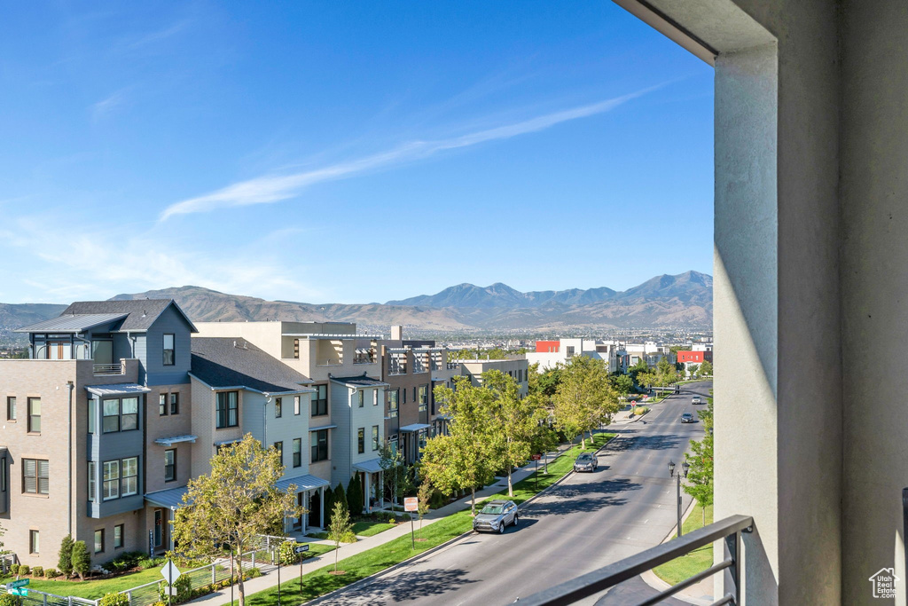 4594 W DAYBREAK RIM WAY South Jordan, UT 84009