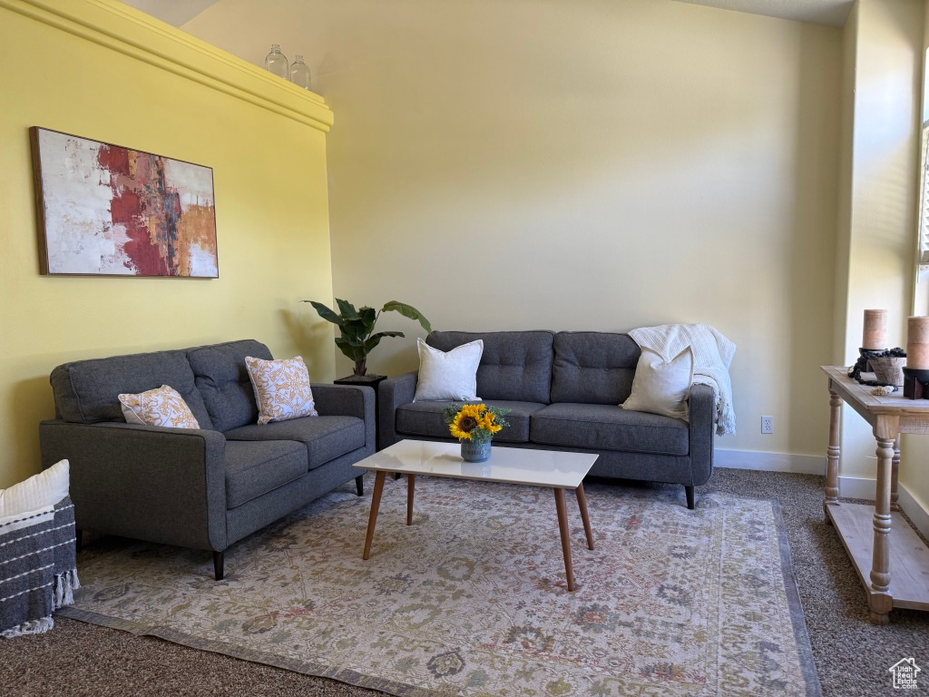 6835 W HUNTER VALLEY DR West Valley City, UT 84128