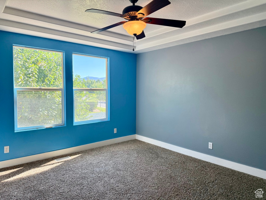 6835 W HUNTER VALLEY DR West Valley City, UT 84128