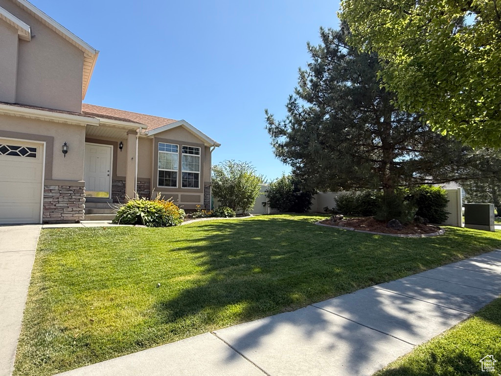 6835 W HUNTER VALLEY DR West Valley City, UT 84128