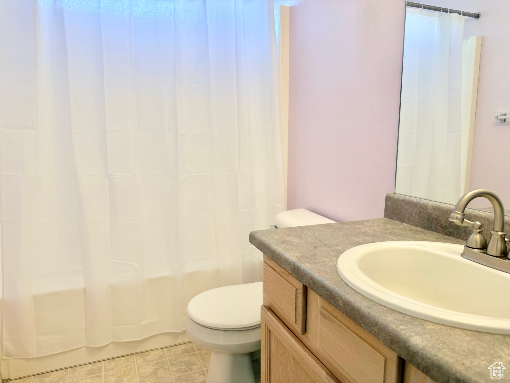 6835 W HUNTER VALLEY DR West Valley City, UT 84128