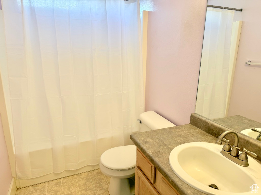 6835 W HUNTER VALLEY DR West Valley City, UT 84128