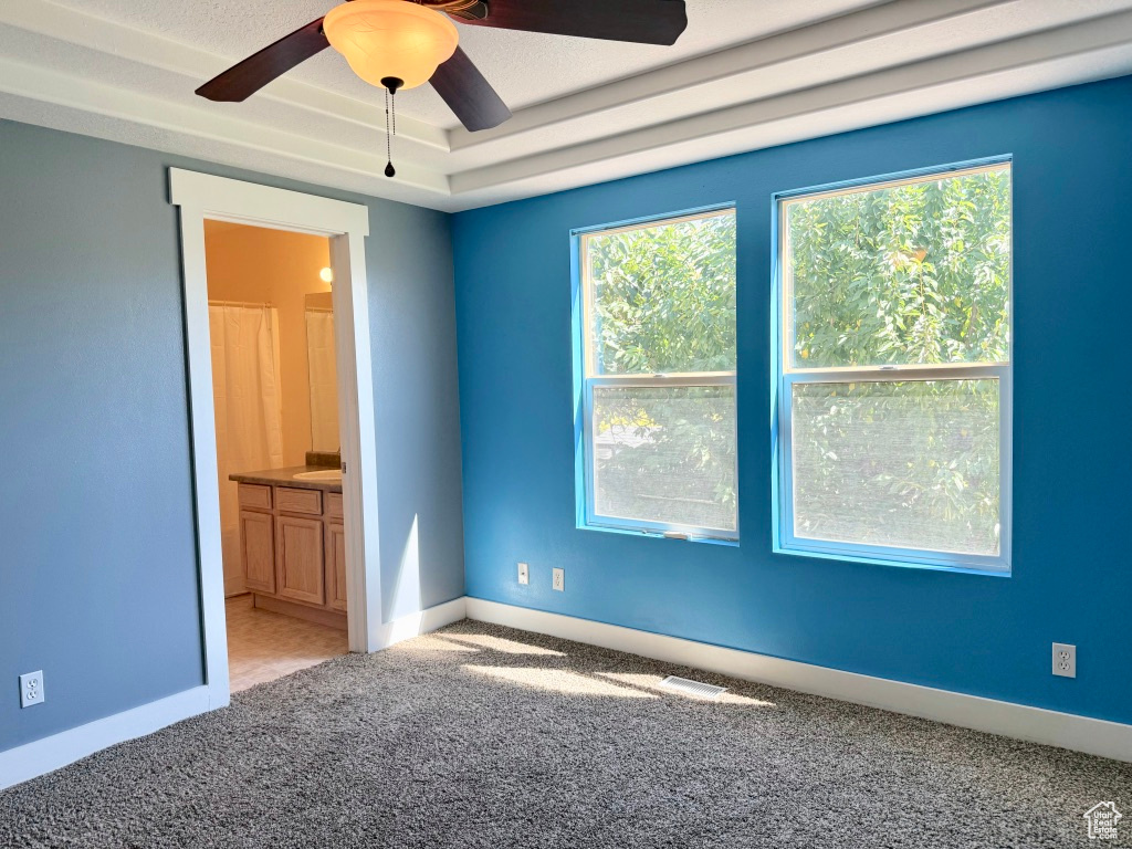 6835 W HUNTER VALLEY DR West Valley City, UT 84128