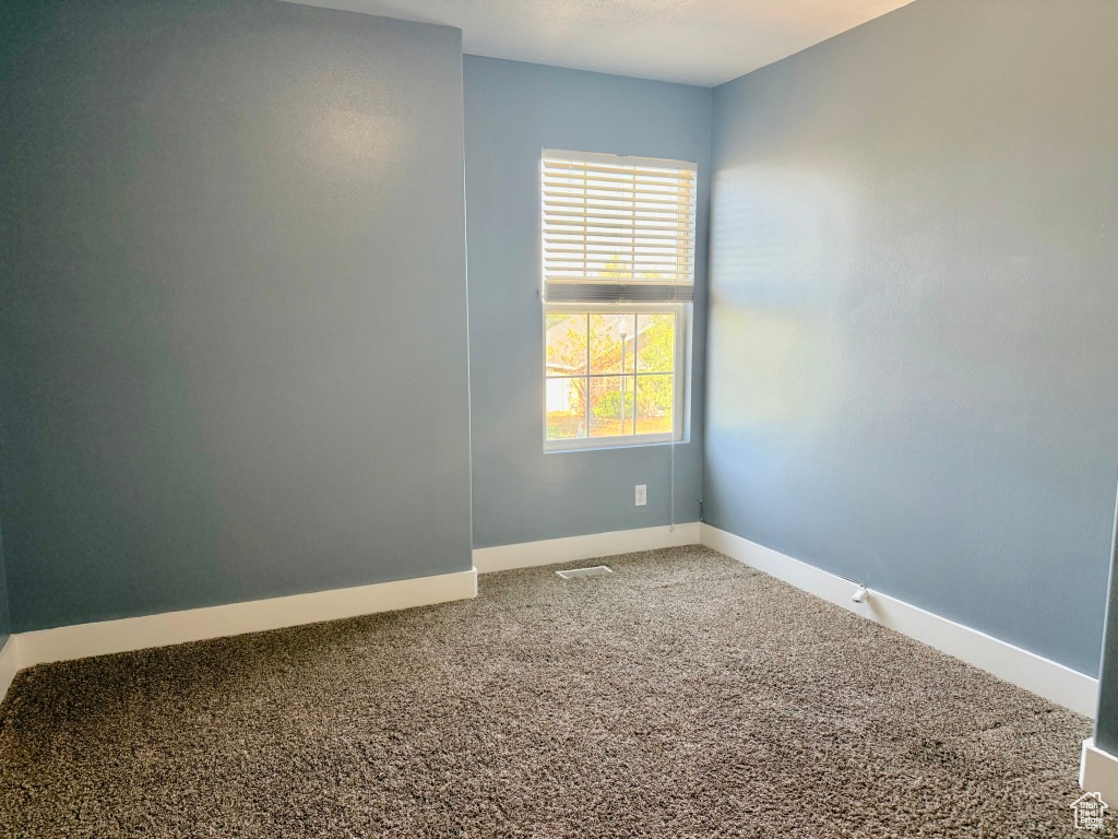 6835 W HUNTER VALLEY DR West Valley City, UT 84128
