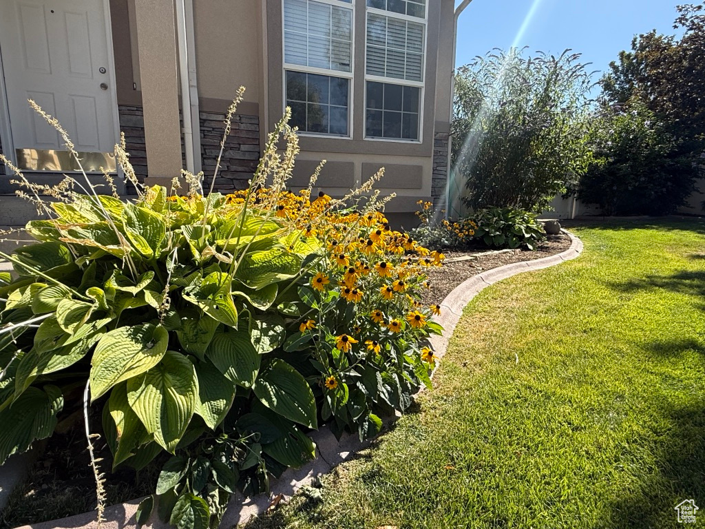 6835 W HUNTER VALLEY DR West Valley City, UT 84128