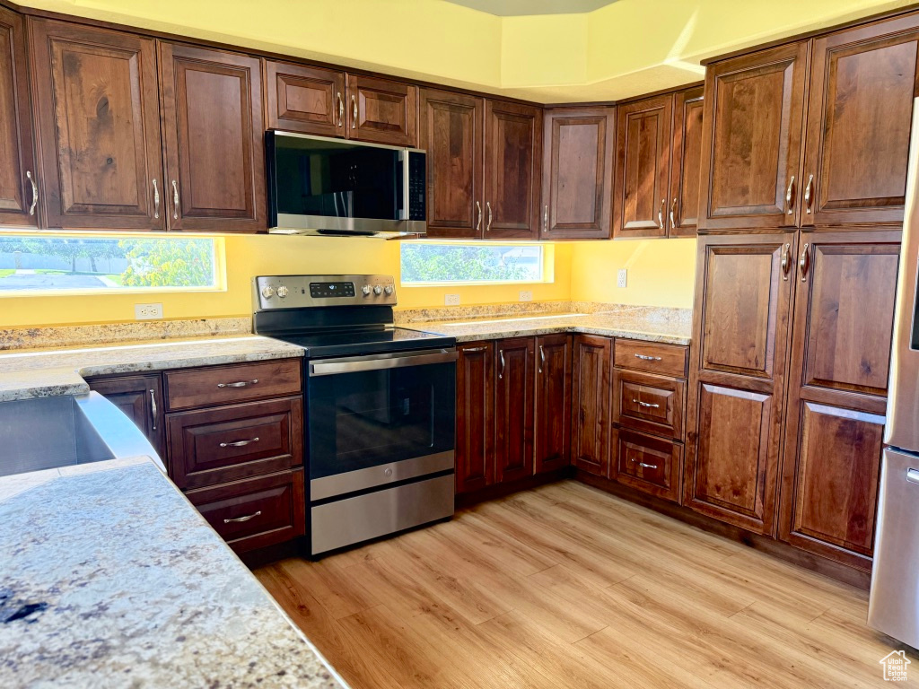 6835 W HUNTER VALLEY DR West Valley City, UT 84128