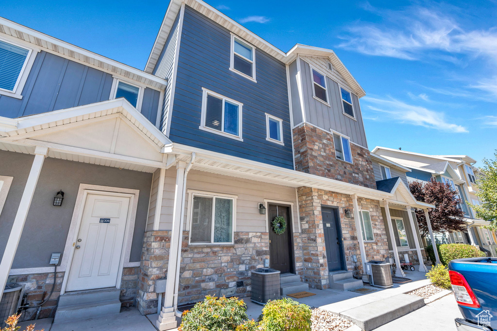 308 N 680 E Vineyard, UT 84058