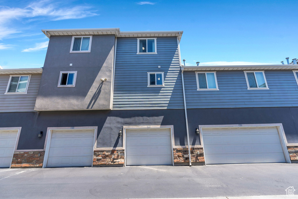 308 N 680 E Vineyard, UT 84058