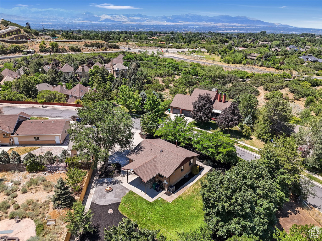 9795 S LITTLE COTTONWOOD LN Sandy, UT 84092
