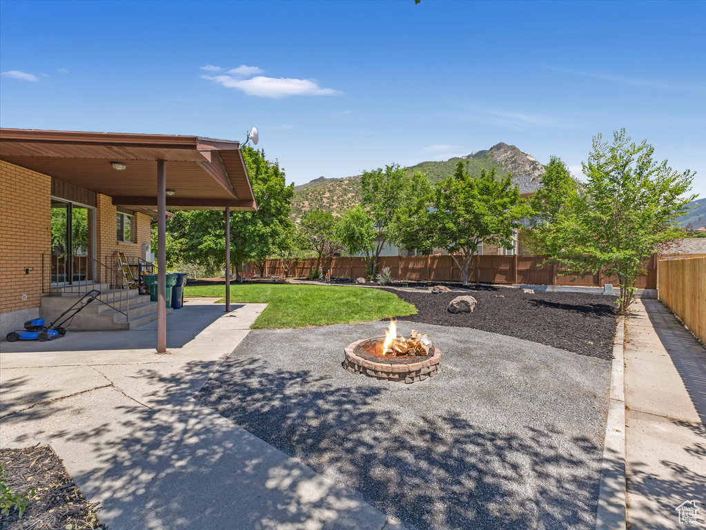 9795 S LITTLE COTTONWOOD LN Sandy, UT 84092
