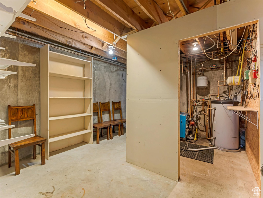 9795 S LITTLE COTTONWOOD LN Sandy, UT 84092