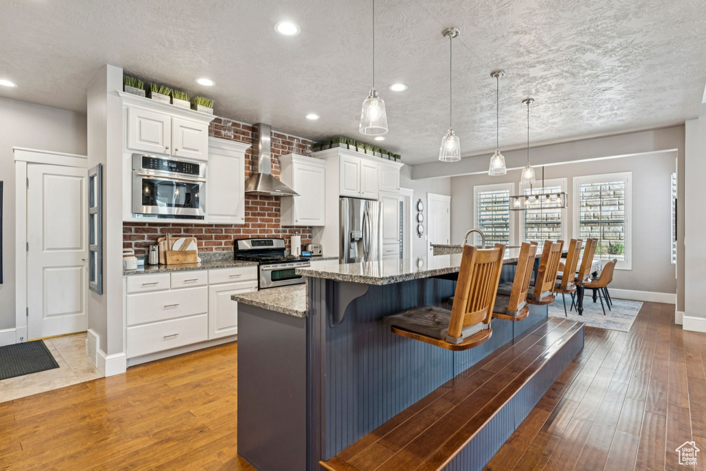 310 MAXINE CIR Bountiful, UT 84010