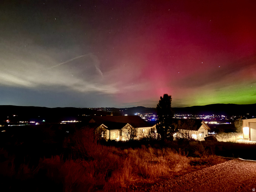 1212  Splendor Valley Rd