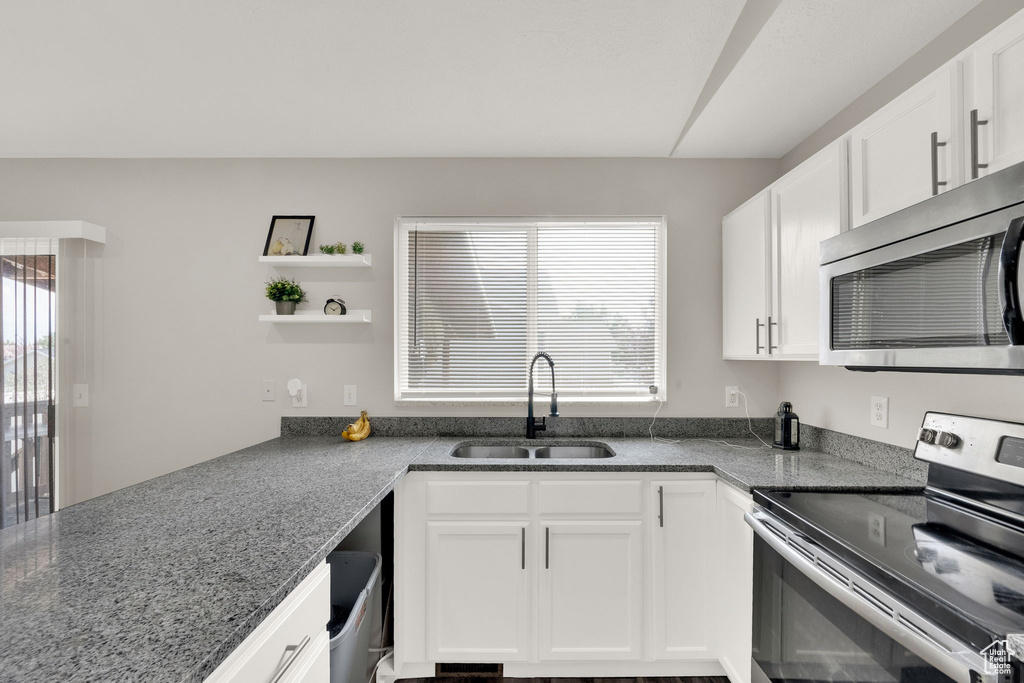 Photo 8 for MLS #2102142 at 5343 W Ridge Brook Way