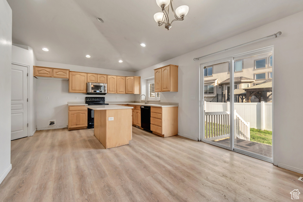5747 W MIRROR DR West Jordan, UT 84081