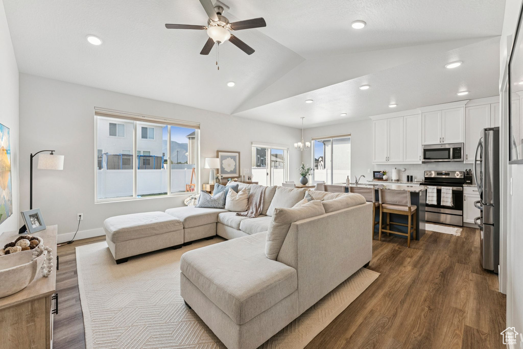 2161 W PEGASUS AVE Mapleton, UT 84664