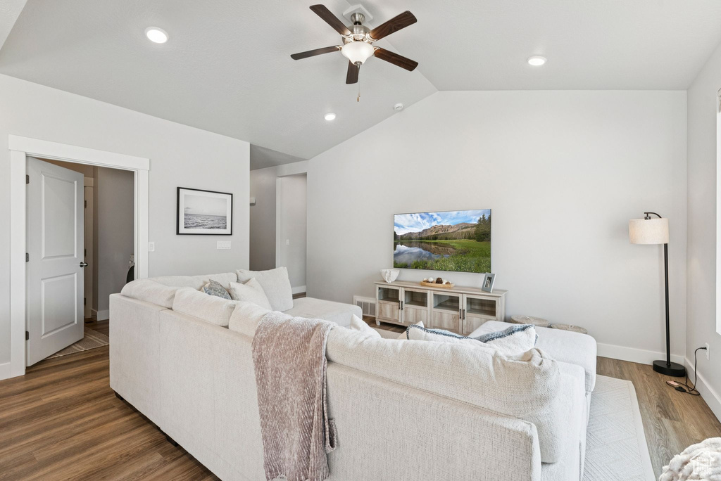 2161 W PEGASUS AVE Mapleton, UT 84664