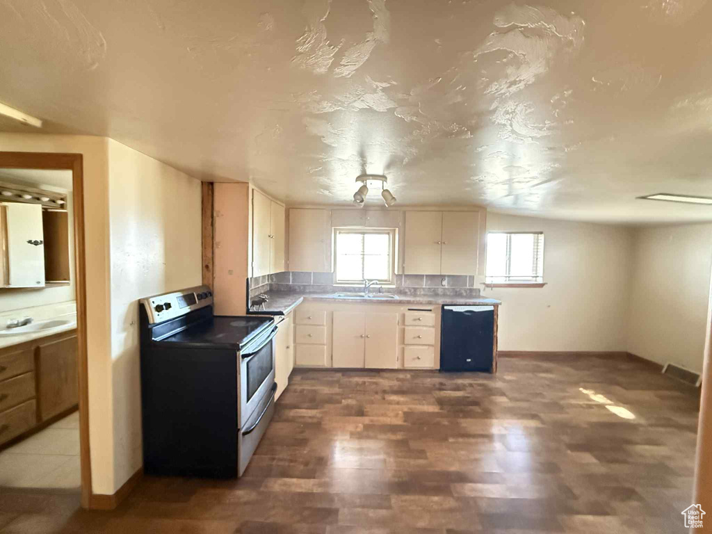 255 S 500 W Wellington, UT 84542