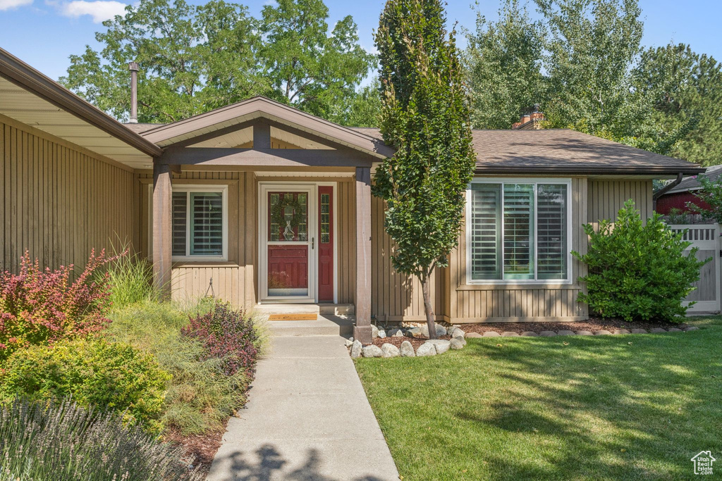 8211 S MARION VIEW CIR Sandy, UT 84094
