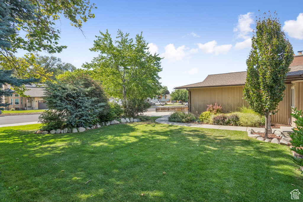 8211 S MARION VIEW CIR Sandy, UT 84094