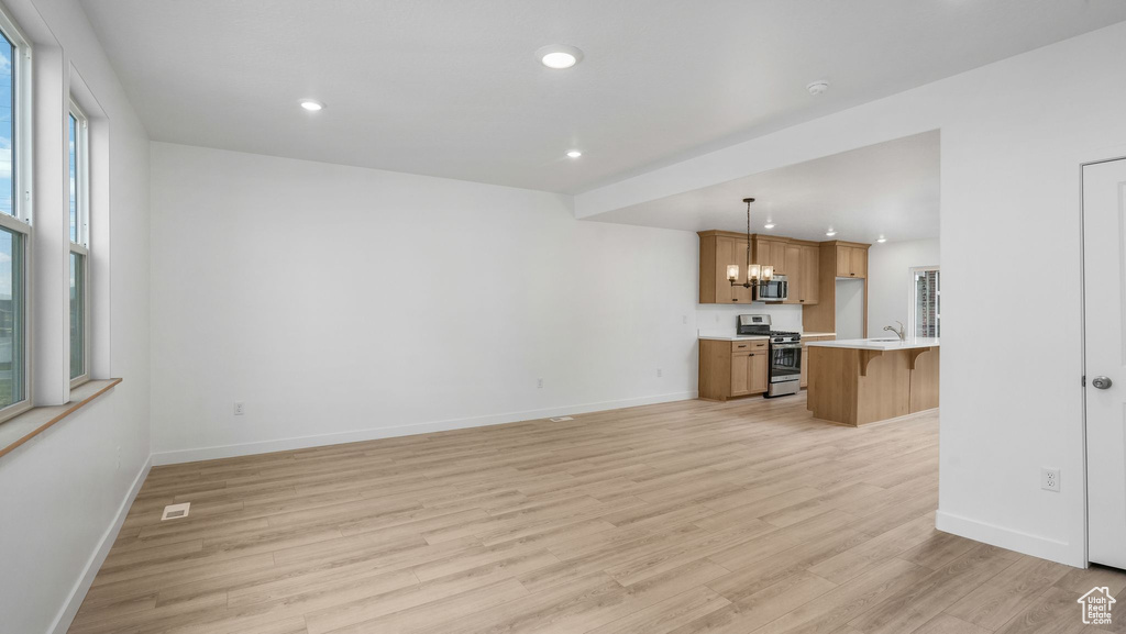 12941 S CORONA ARCH CT #571 Riverton, UT 84096