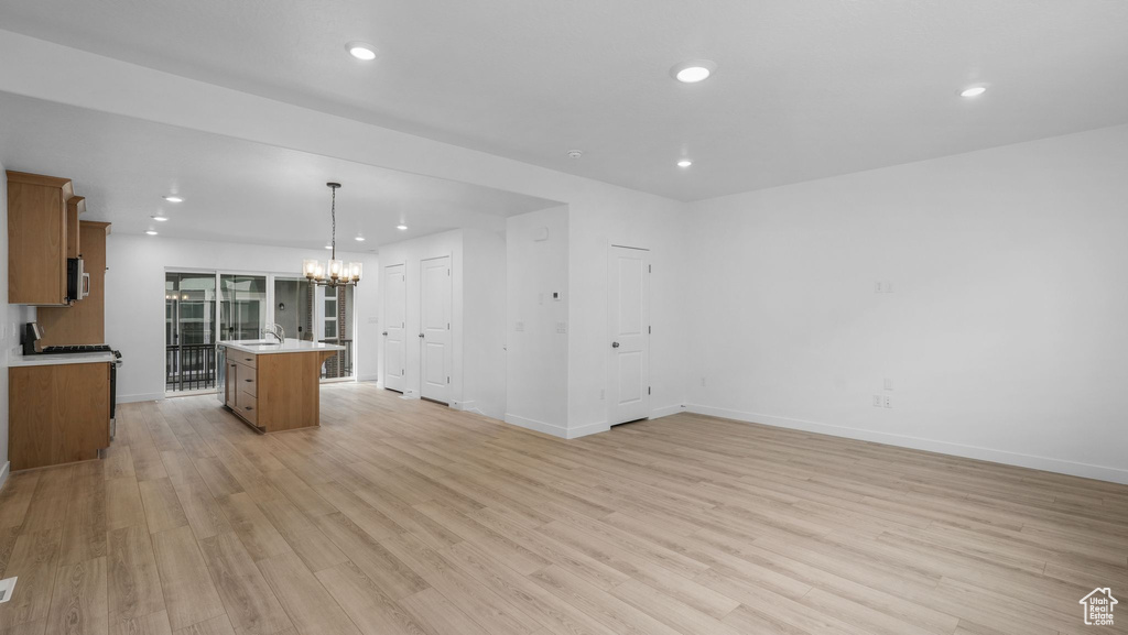 12941 S CORONA ARCH CT #571 Riverton, UT 84096
